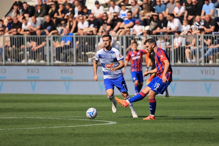 Osijek srušio Hajduk na Opus Areni i skočio na sedmo mjesto HNL-a