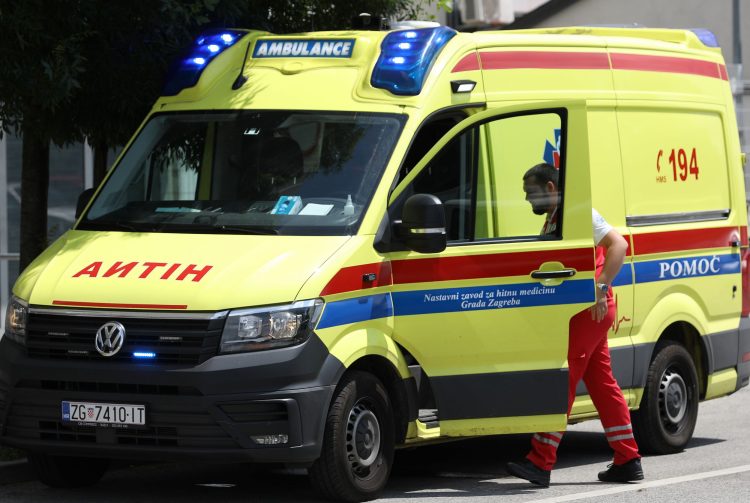 U Splitu pao kameni blok na radnika, životno je ugrožen