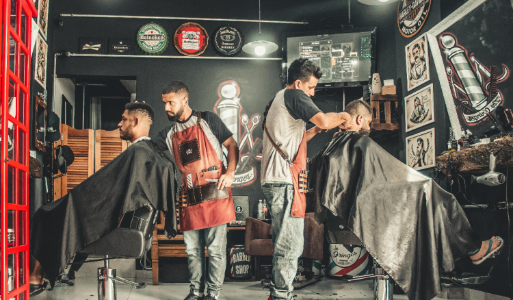 Brijači u Velikoj Britaniji proći će obuku kako razgovarati s klijentima o mentalnom zdravlju