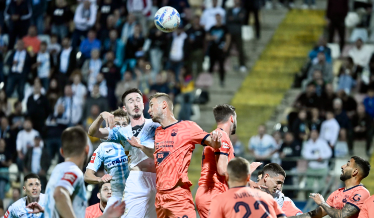 Nitko ne želi biti prvak, Osijek pobijedio Rijeku na Rujevici