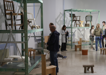 ‘Parovi stolica’ – nova izložba u Zagrebu
