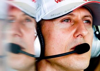 Michael Schumacher potpisao kacigu za humanitarnu aukciju protiv demencije