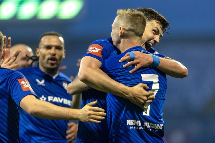 Dinamo pregazio Slaven 5-0 i ostao za petama Rijeci