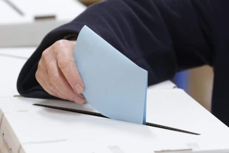 Otvorena birališta: Hrvatska danas bira lokalnu vlast za iduće četiri godine