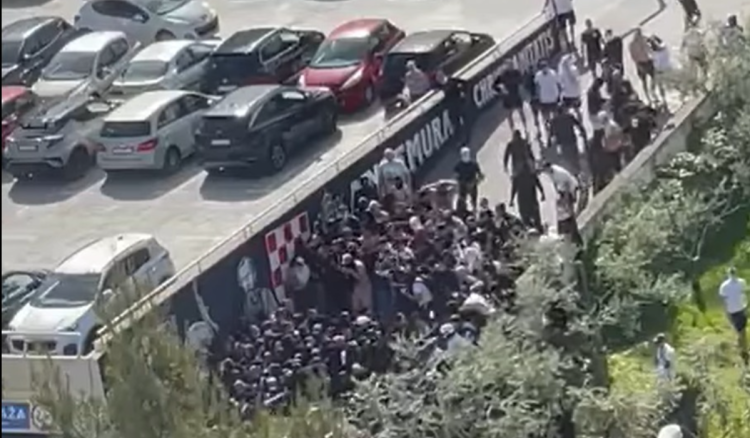 VIDEO Velika tučnjava Torcide i BBB-a: Policija privela više osoba