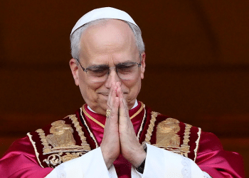 Bijeli dim nade: Leon XIV. predvodi prvu misu