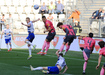 Osijek u zadnjim minutama ostao bez tri boda protiv Lokomotive