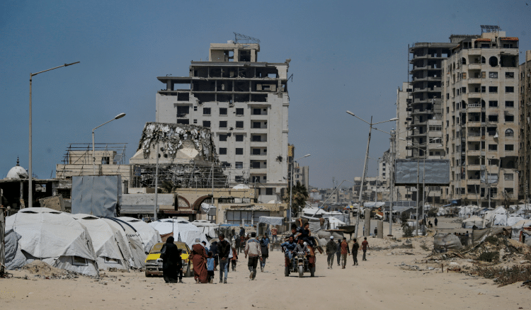 Izrael nastavlja napade na Gazu, Trump poručio: ‘Moramo pomoći Palestincima’