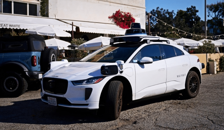 Robotaksiji voze po Kaliforniji