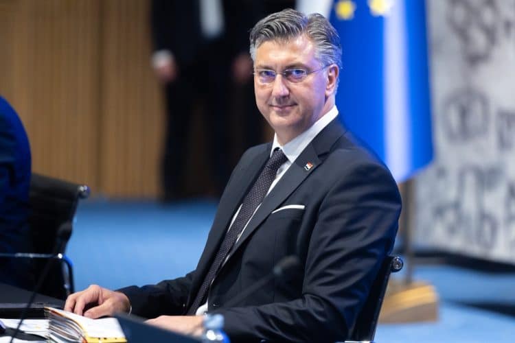 Vlada pokreće pregovore sa sindikatima, bolnicama 76 milijuna eura za podmirenje dugova