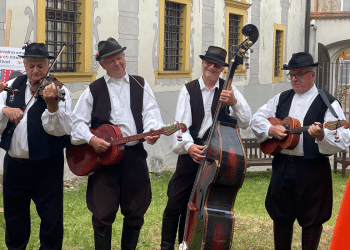 Karlovac nastupima ansambala iz cijele Europe otvorio 26. Međunarodni festival folklora