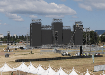Tijekom Thompsonovog koncerta zabranjeno neovlašteno uzlijetanje dronova