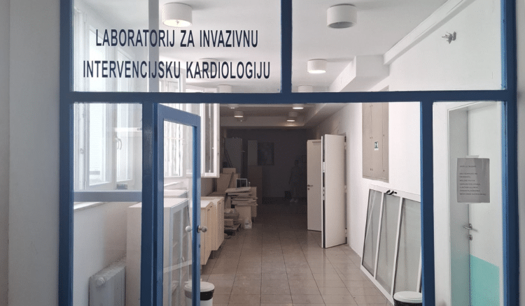 Izbio požar u splitskom KBC-u, vatrogasci ga lokalizirali