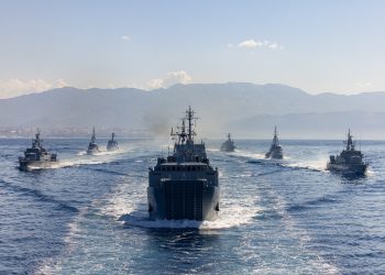 Svečani mimoplov HRM-a obilježio 30. obljetnicu Oluje – 14 brodova u jadranskom akvatoriju