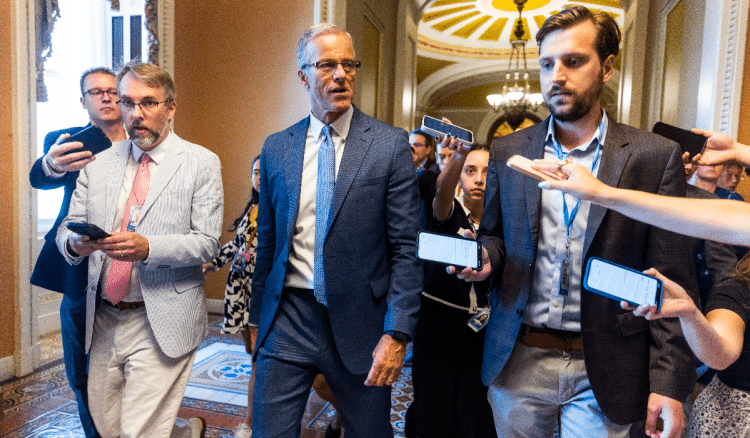 Senat odobrio Trumpov ‘jedan veliki, lijepi zakon’