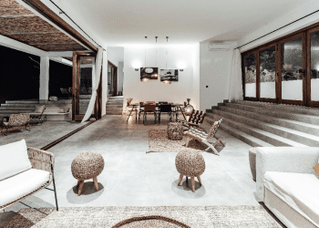 Vila modne legende Karla Lagerfelda u okolici Pariza na dražbi 