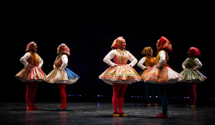 Ples, pjesma i UNESCO baština: LADO donosi ljetnu turneju u četiri dalmatinska grada