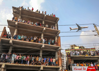 Srušio se avion na sveučilišni i školski kampus u Dhaki, najmanje 27 poginulih