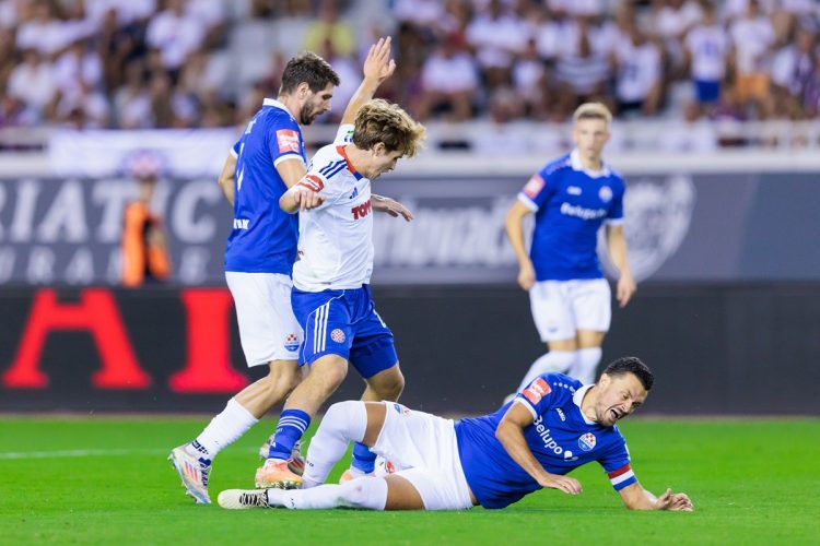 Hajduk uvjerljiv protiv Slaven Belupa, Bamba dvostruki strijelac