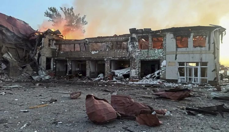 Napad ukrajinskog drona na Saratov: Poginula jedna osoba, oštećeni stanovi i industrija