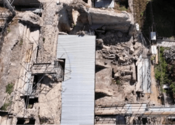 Škotski turist uhvaćen u krađi drevnih artefakata u Pompejima