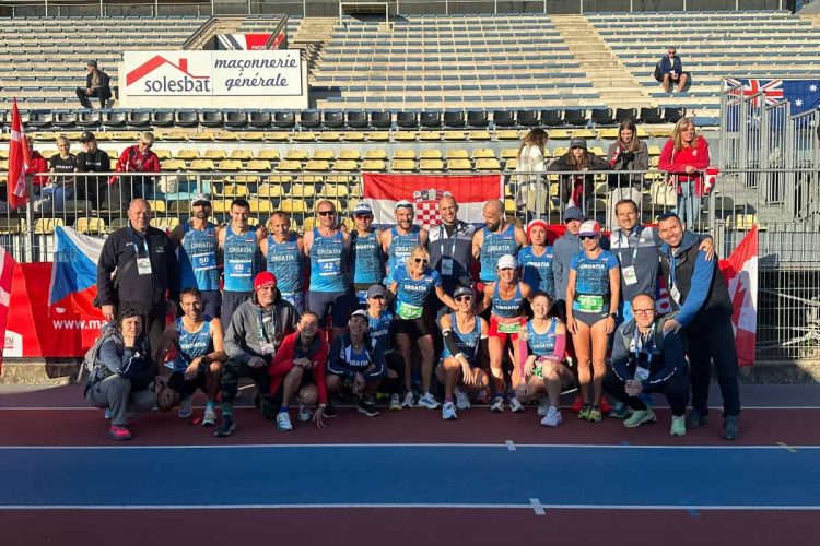 New York poplavio, dvije osobe smrtno stradale