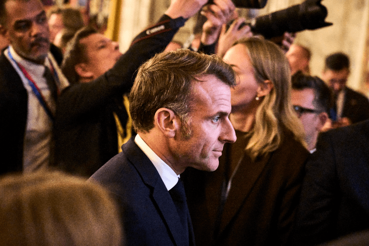 Macron odbio odstupiti s funkcije, Francuska već dugo ne pamti ovakvu krizu