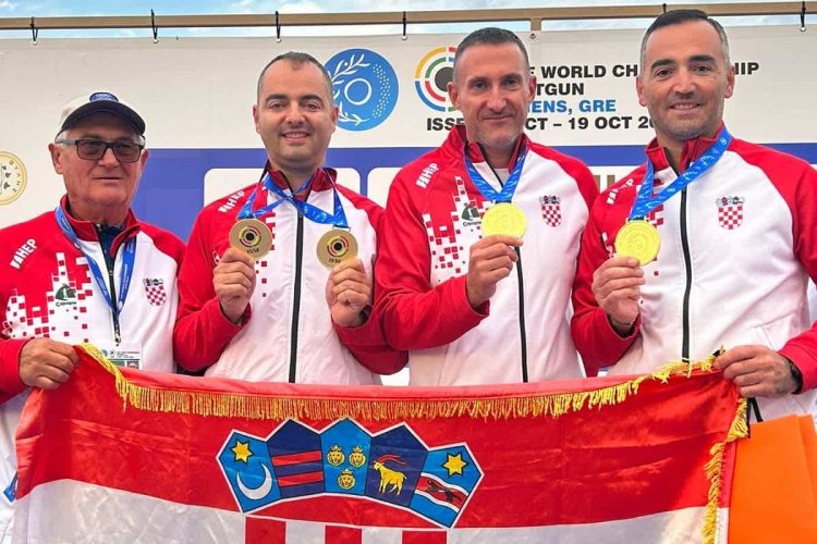 Hrvatski strijelac Josip Glasnović novi je svjetski prvak u trapu, a imamo i momčadsko zlato!