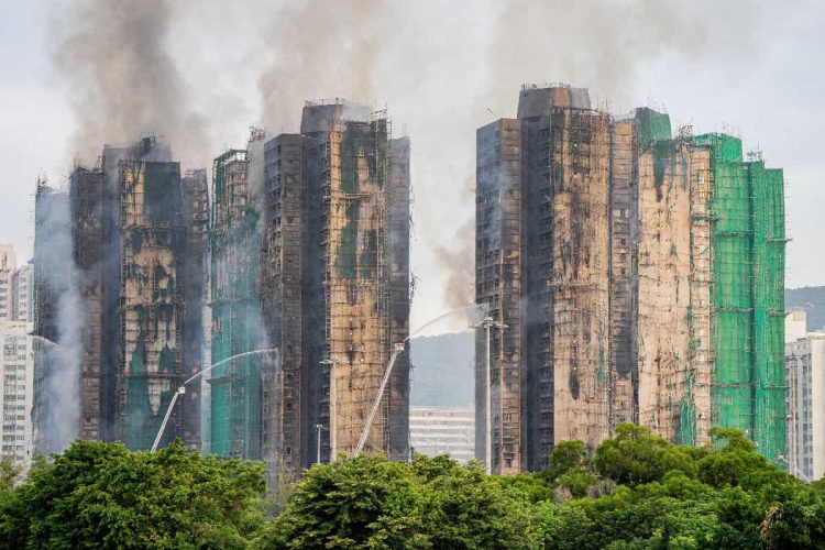 Vatrogasci ugasili požar u Hong Kongu: 94 osobe izgubile život