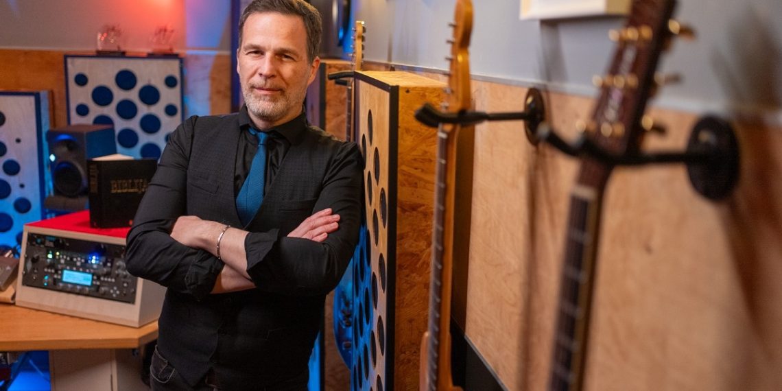 Danijel Damjanović, dvostruki pobjednik Uskrsfesta i dobitnik Porina  objavio svoj samostalni album “Projekt Psalmi”