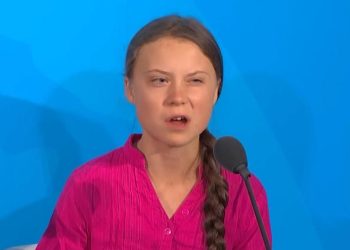 Greta Thunberg uhićena u Londonu tijekom prosvjeda u znak podrške aktivistima za Palestinu