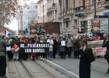 Počeo prosvjed u Zagrebu protiv peradarskih pogona kod Siska