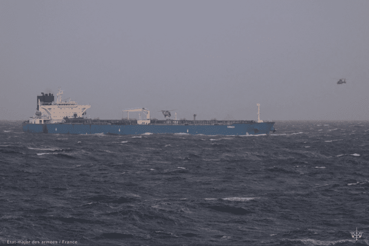 Ilustracija kineskog broda koji prolazi kroz Hormuz