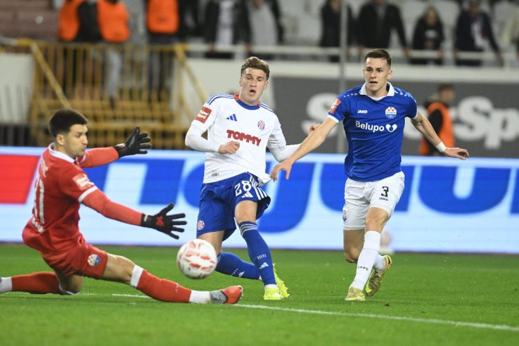 Hajduk se pobjedom protiv Slaven Belupa vratio u borbu za prvaka