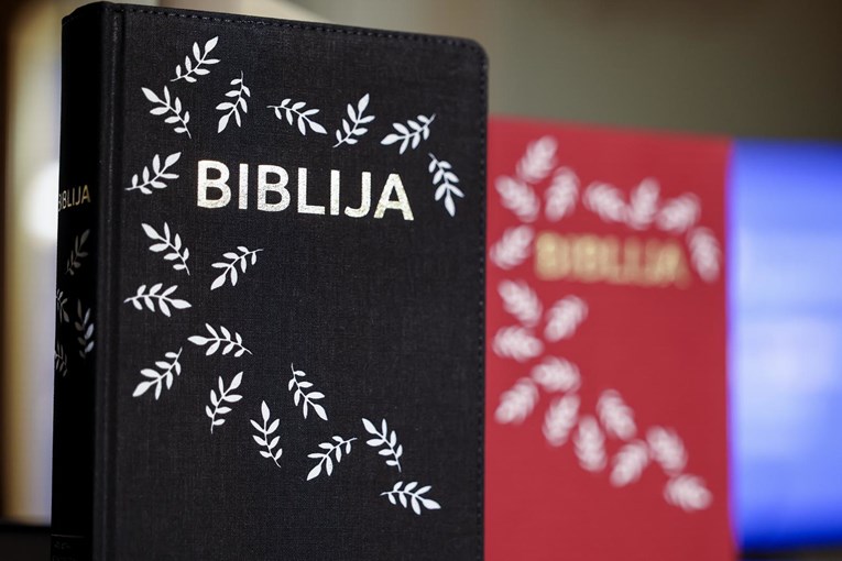 Novi prijevod Biblije koji izaziva mnoge kontroverze.