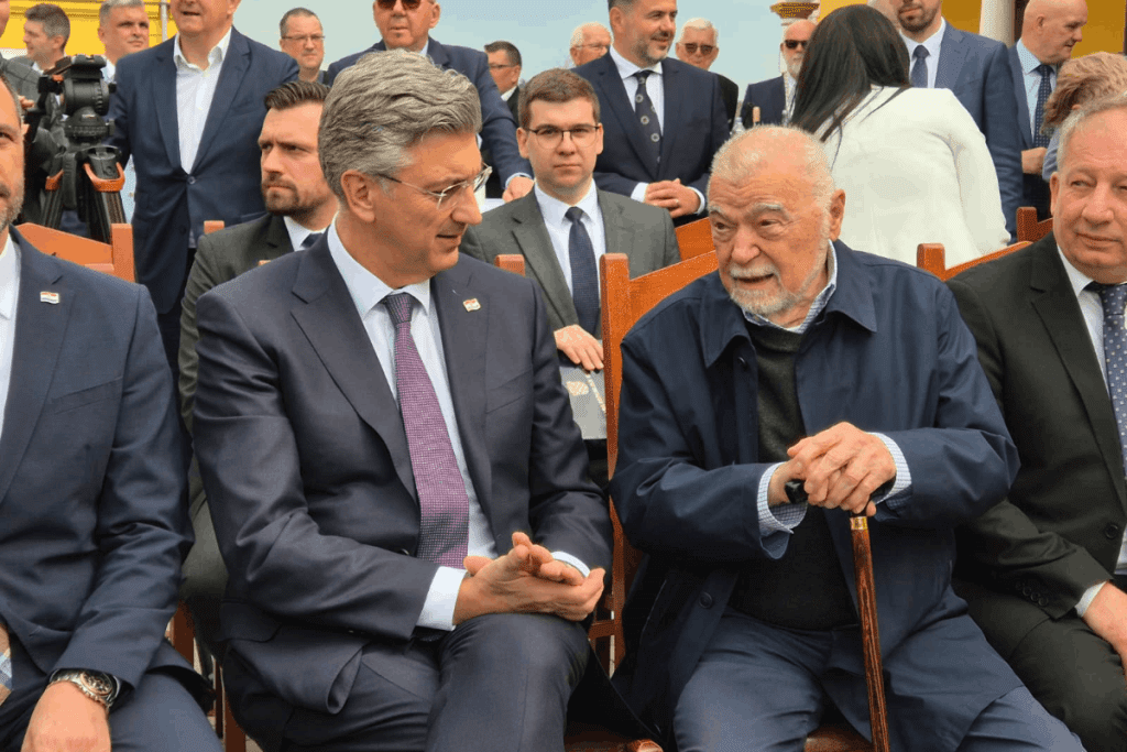 Andrej Plenković i nekoliko ministara nazočili otvaranju Heritage hotel Terbotz, projekt obitelji Jakopić vrijedan 4,9 milijuna eura.