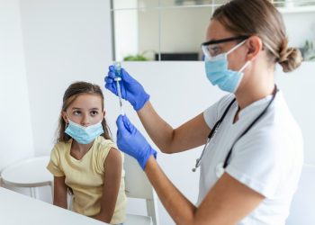 Što učiniti kad savjest roditelja nalaže odbiti cjepivo za dijete?