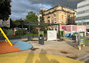 Centar Rijeke: Trg ispred škole zatvoren, prijeti urušavanje garaže