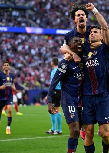 PSG nakon drame penala srušio Arsenal, u Parizu započeli žestoki navijački neredi