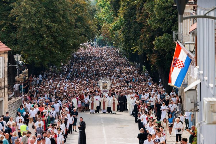 Crkva u Hrvata