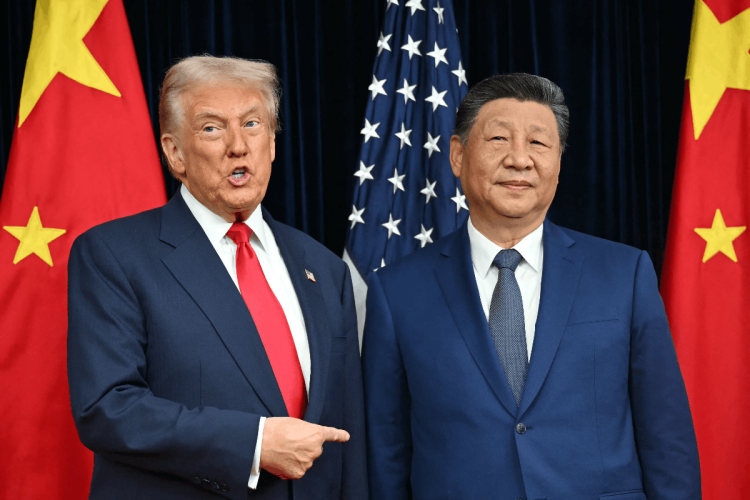 Trump putuje u Kinu na odgođeni sastanak s Xijem