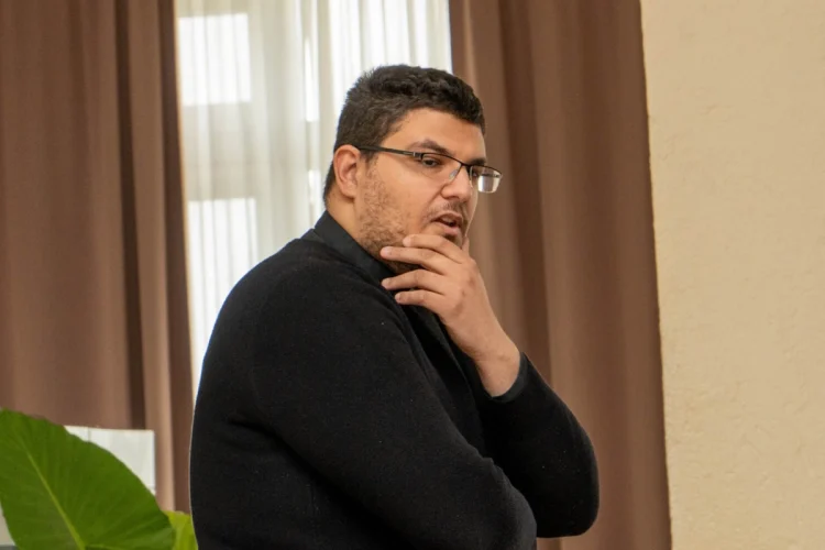 Potres u Riječkoj nadbiskupiji: Smjenjuje li Uzinić svog kancelara jer se usudio misliti drukčije od Marka Medveda?