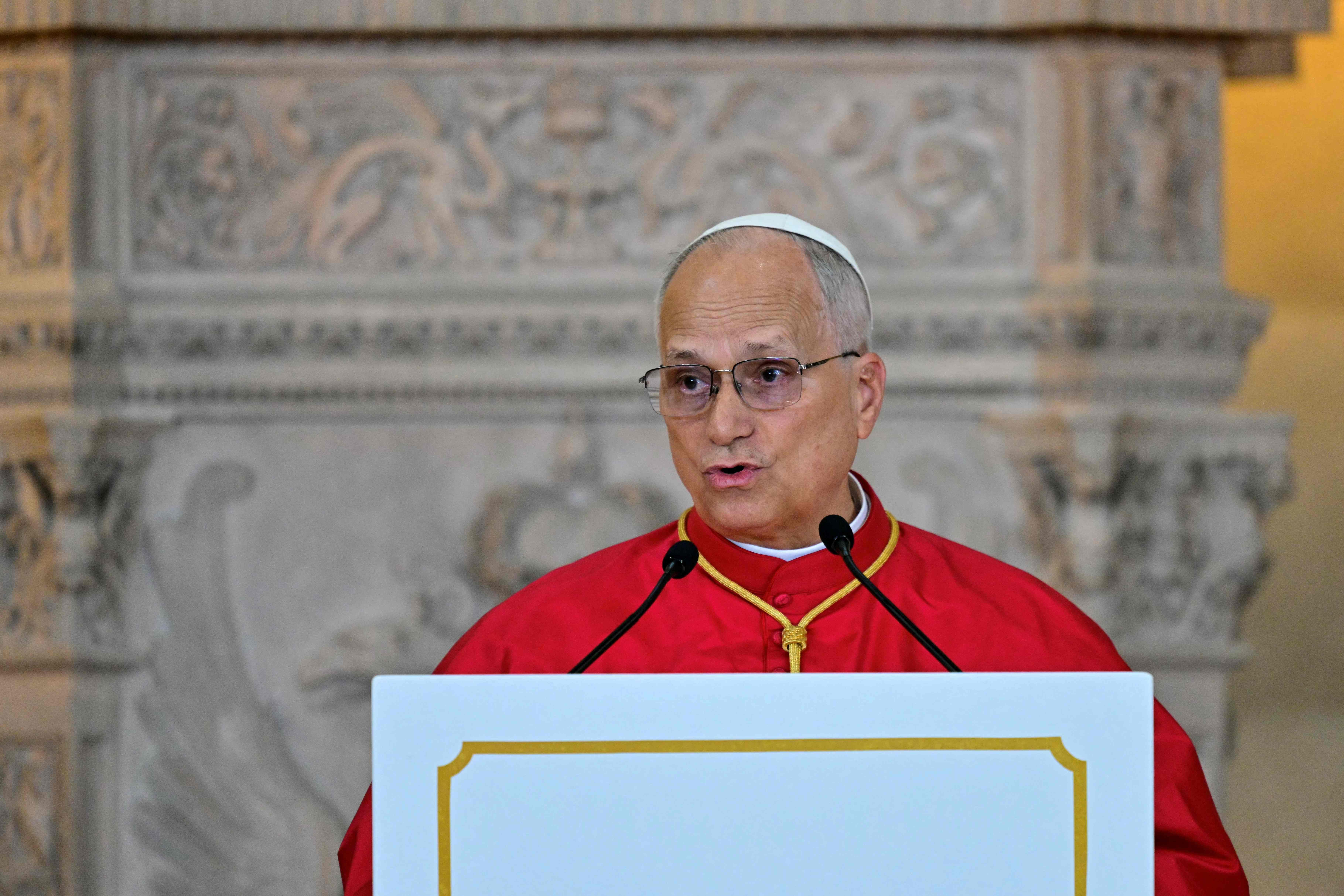 Papa Lav XIV. idući tjedan ide na operaciju zbog čvorića na plućima Papa Lav XIV. idući tjedan ide na operaciju zbog čvorića na plućima
