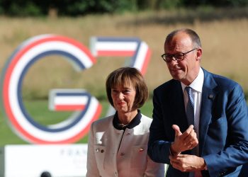 Donald Trump stigao na G7 summit u Francusku