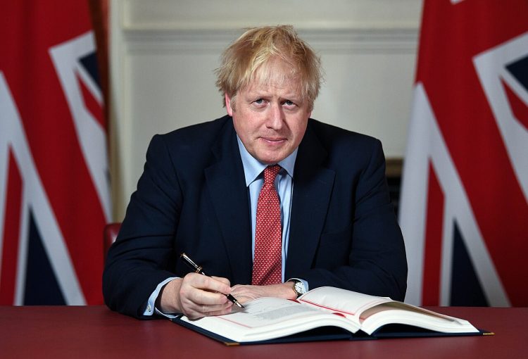 Deset godina od Brexita: kronologija političkog kaosa