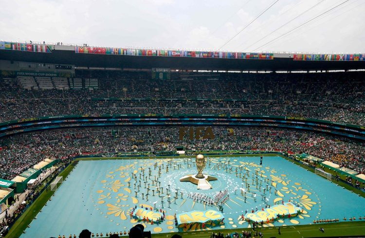 Meksiko pobjedom nad Južnom Afrikom otvorio SP uz spektakularnu ceremoniju na Azteci