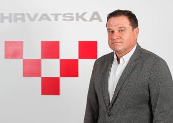 Uskok uhitio direktora HOO-a Damira Šegotu i suprugu