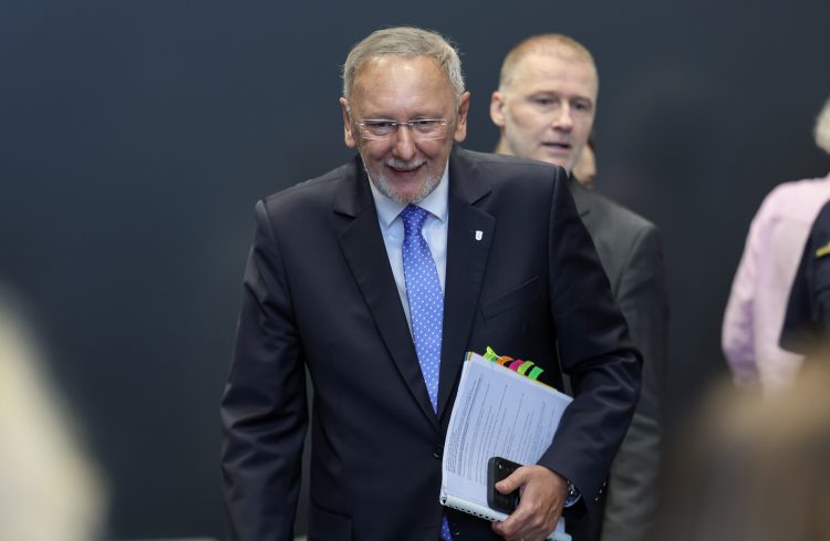 Božinović uzvratio Milanoviću: ‘Nema argumenta, zato napada osobno’