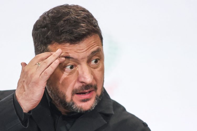 Zelenskij poziva na veću proizvodnju projektila za protuzračnu obranu