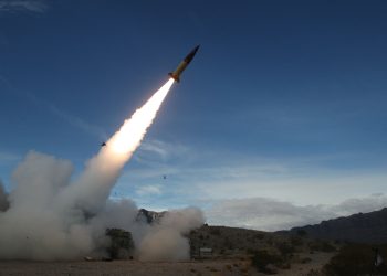 Sukob u potpunosti eskalirao: Iran raketirao američke baze, Trump najavio žestoke udare